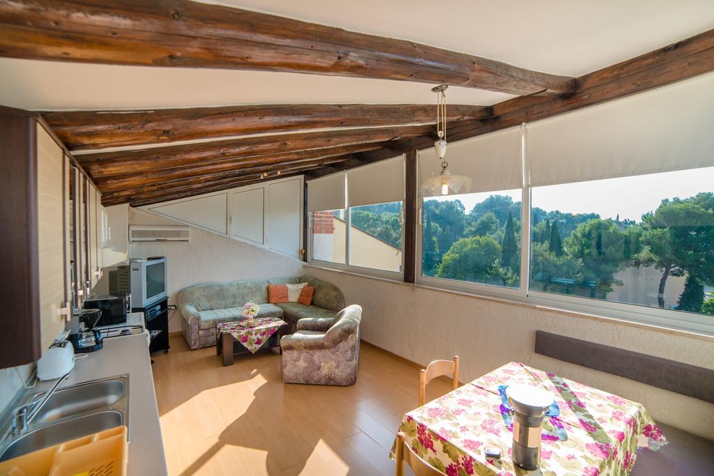 Apartments Daria Rovinj Room photo